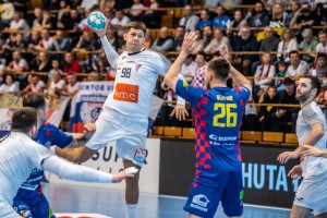 Damian Przytuła: Tęsknię za piłką w ręku